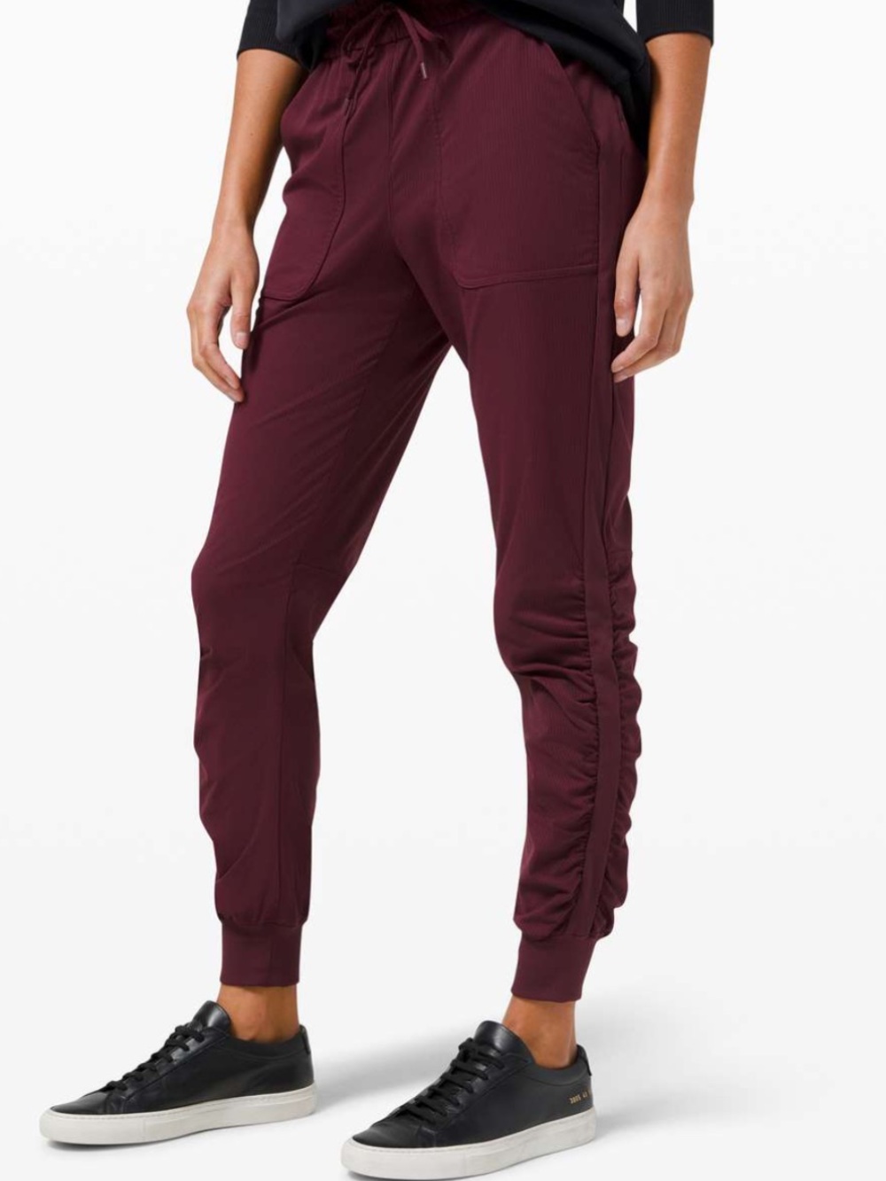 Lululemon Beyond the Studio Joggers
Cassis